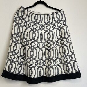 White House Black Market Skirts Womens 6 Black White All Silk‎ Gemotric Lined